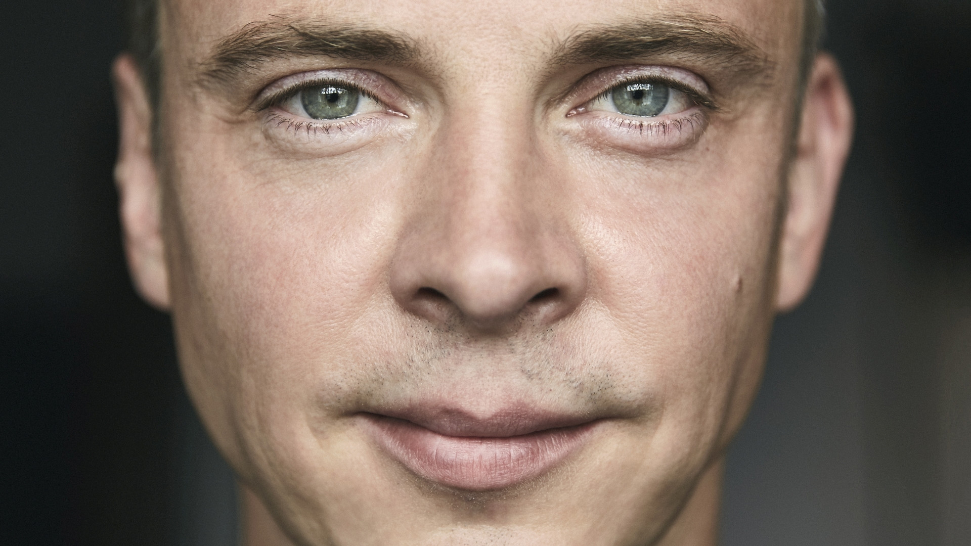 Hang és Fény - Barabás Lőrinc Live Act