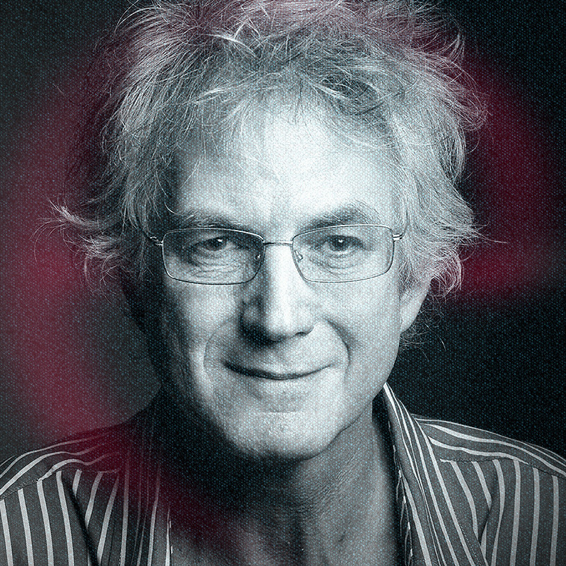 Aki válaszol: Upor László