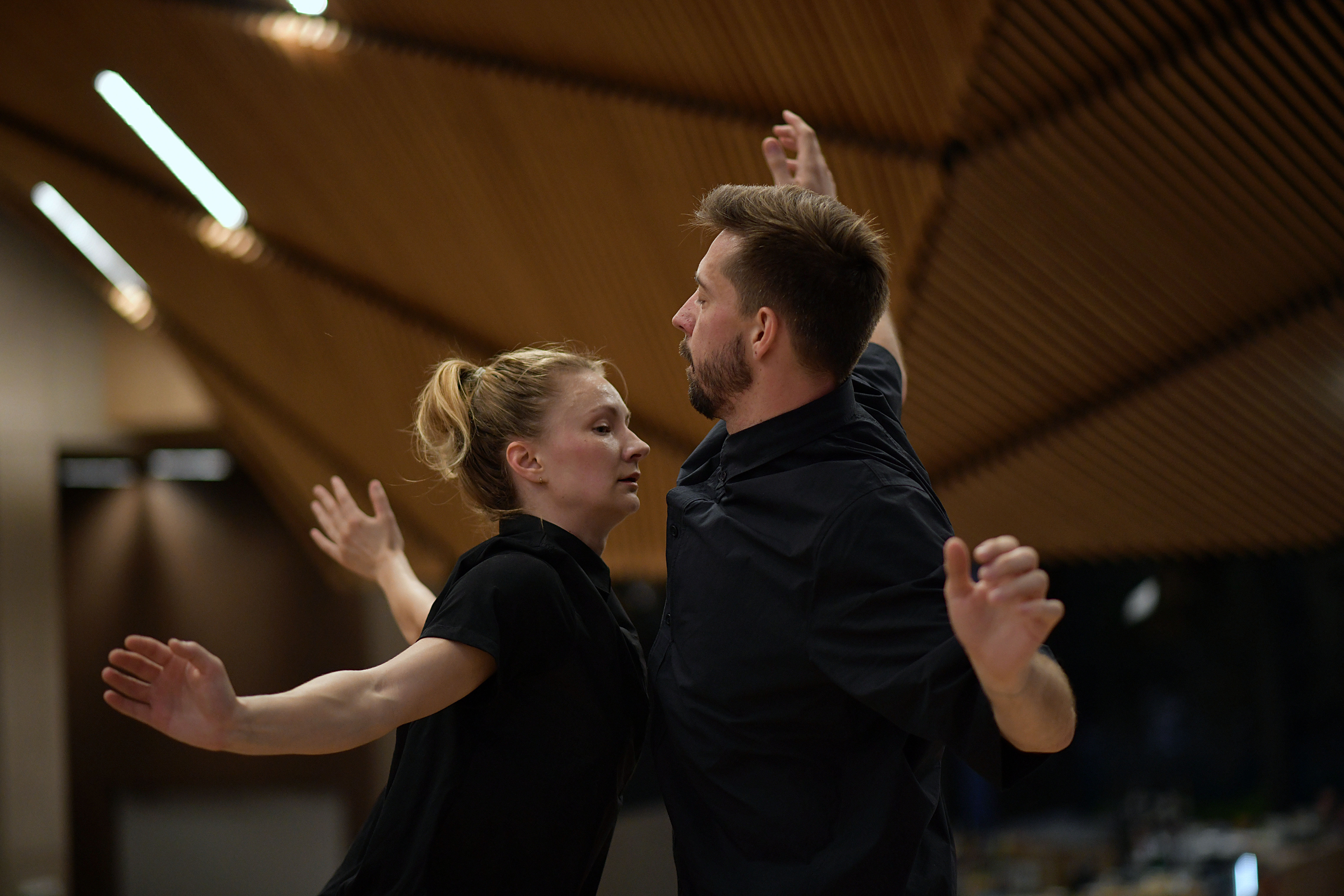 Mészáros Máté: A távolság mechanikája