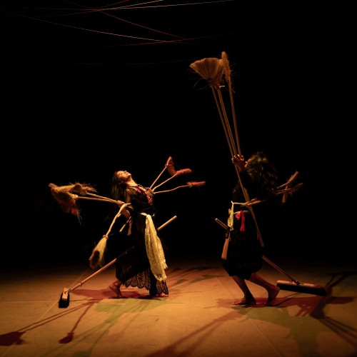 Magic Maids (Varázscselédek)